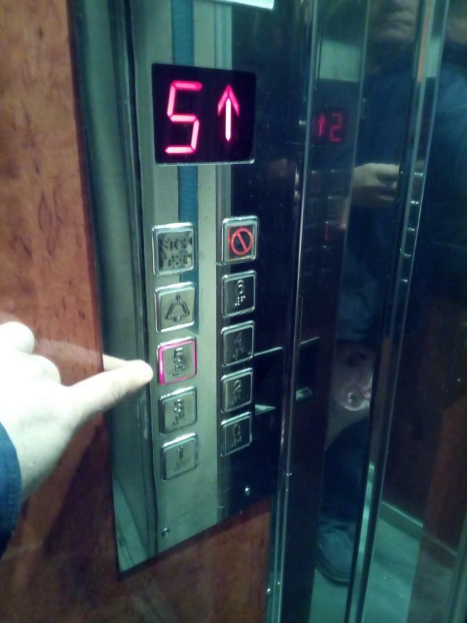 Apartment "Happiness" Near Metro And Center Афины Экстерьер фото